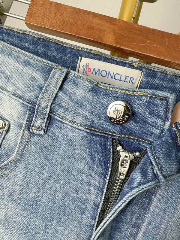 ブランドジーンズ全体デザイン